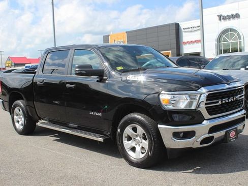 Used 2024 RAM 1500 Big Horn AWD/4WD image 1