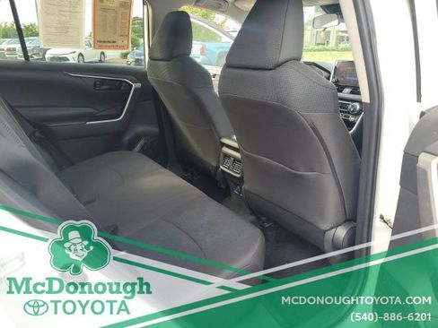 Used 2024 Toyota RAV4 LE AWD/4WD image 19