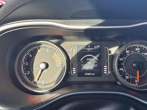 Used 2022 Jeep Cherokee Latitude w/ Sun & Sound Group image 22