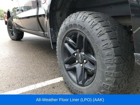Used 2022 Chevrolet Silverado 1500 Custom Trail Boss w/ Midnight Edition AWD/4WD image 12