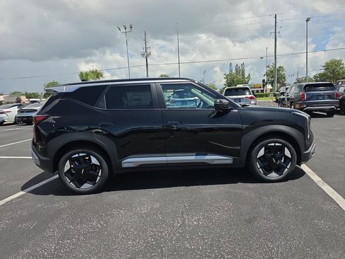 New 2027 Kia Seltos S FWD image 9
