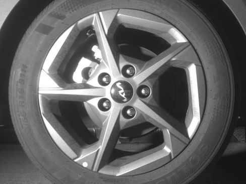 Used 2025 Kia K4 LXS image 15