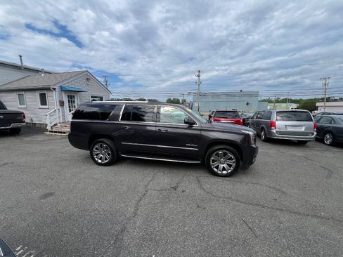 Used 2018 GMC Yukon XL Denali w/ Open Road Package AWD/4WD image 5