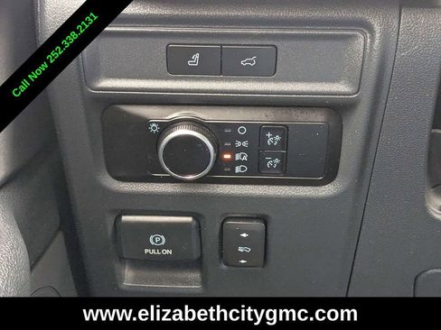 Used 2023 Ford Expedition Max XLT image 25