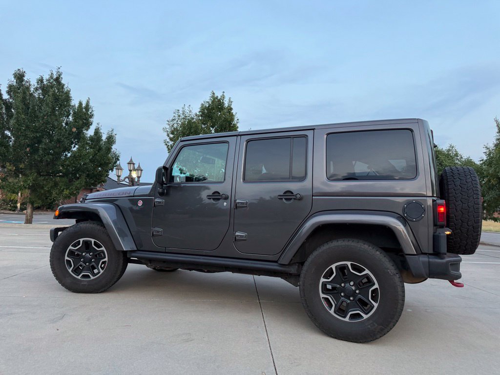 Used 2017 Jeep Wrangler Unlimited Rubicon AWD/4WD image 19