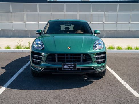Used 2016 Porsche Macan Turbo AWD/4WD image 6