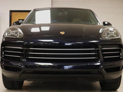 Used 2020 Porsche Cayenne Turbo AWD/4WD image 3