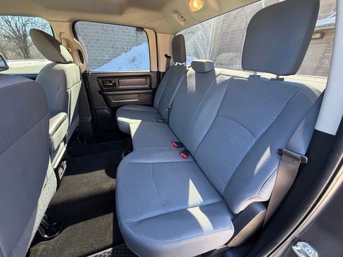 Used 2017 RAM 1500 Express w/ Express Value Package image 25