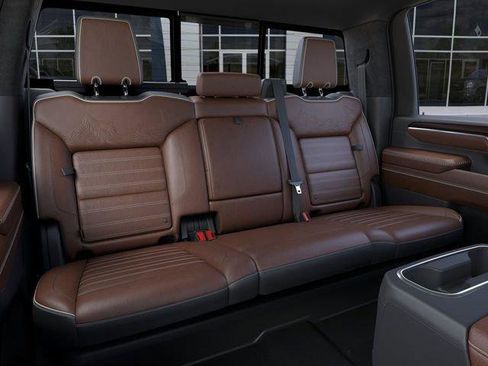 New 2026 GMC Sierra 3500 Denali Ultimate w/ LPO, Black Badging Package AWD/4WD image 17