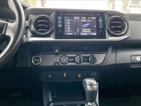 Used 2017 Toyota Tacoma TRD Sport w/ Tow Package image 35