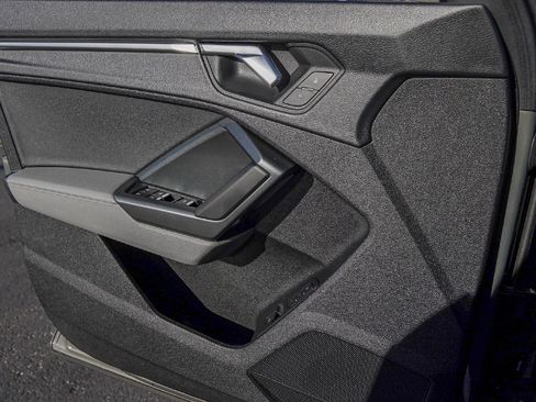 Certified 2025 Audi Q3 2.0T Premium w/ Convenience Package image 22