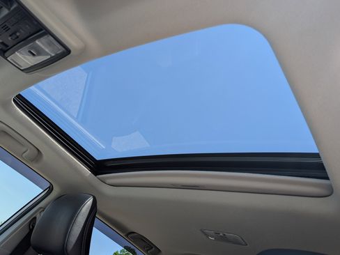 Used 2020 Toyota 4Runner SR5 Premium w/ Moonroof Package image 15