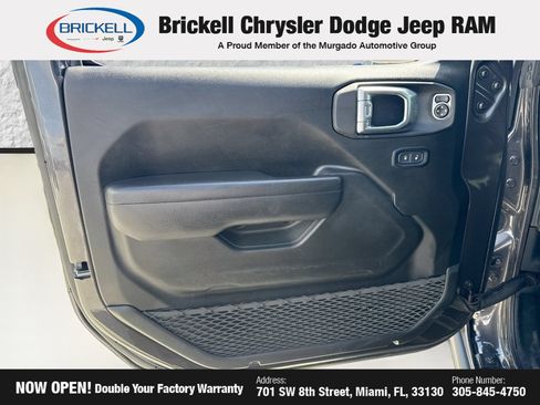 Used 2025 Jeep Wrangler Unlimited Rubicon AWD/4WD image 21