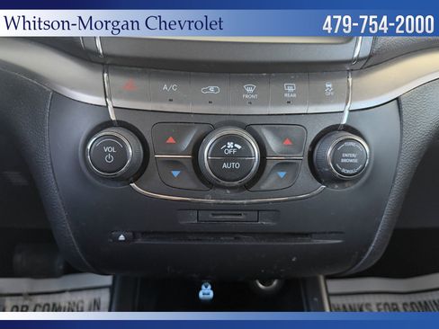 Used 2018 Dodge Journey Crossroad w/ Nav & Sun Group image 31