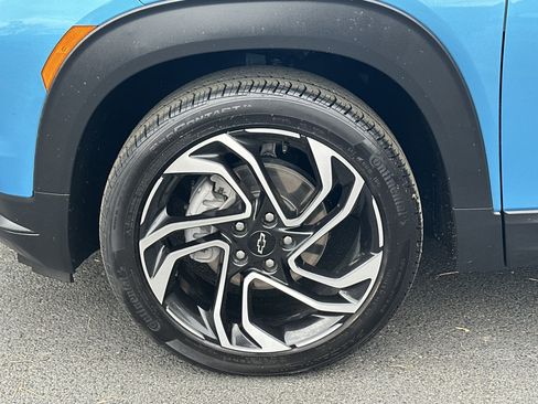 Used 2025 Chevrolet TrailBlazer RS w/ Convenience Package image 12