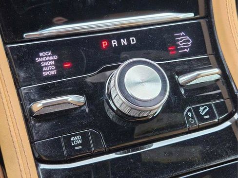 Used 2023 Jeep Grand Cherokee Summit AWD/4WD image 25