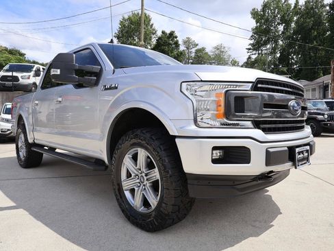 Used 2019 Ford F150 XLT w/ Equipment Group 302A Luxury AWD/4WD image 9