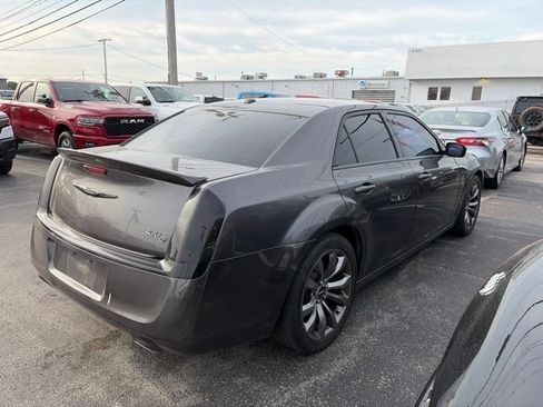 Used 2014 Chrysler 300 S w/ Light Group RWD image 4
