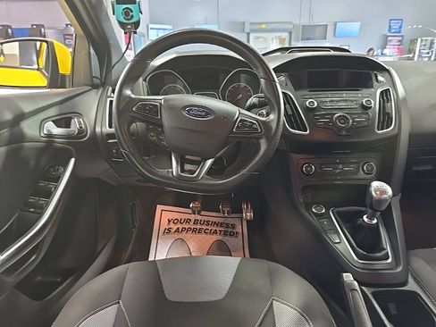 Used 2017 Ford Focus ST FWD image 26