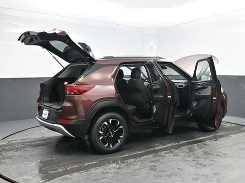 Used 2022 Chevrolet TrailBlazer LT w/ Driver Confidence Package AWD/4WD image 38
