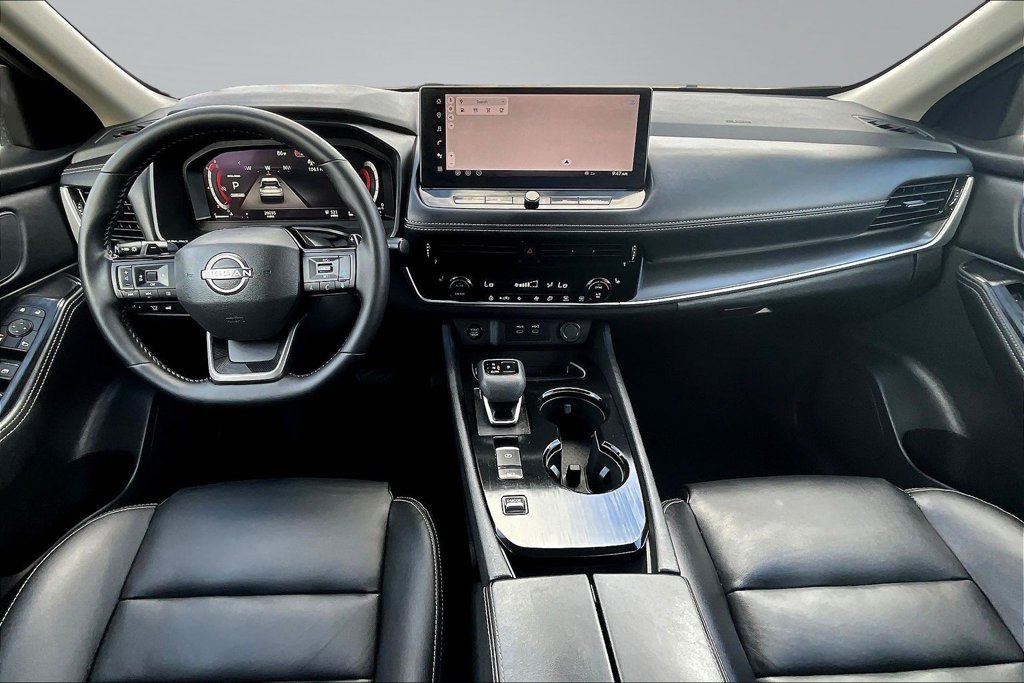 Used 2026 Nissan Rogue SL FWD image 8