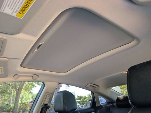 Used 2017 Honda Civic Touring image 16