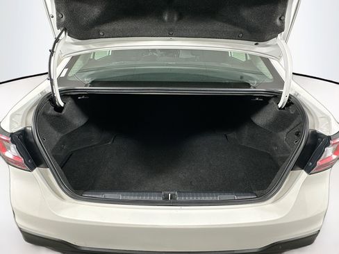 Used 2024 Subaru Legacy Premium image 26