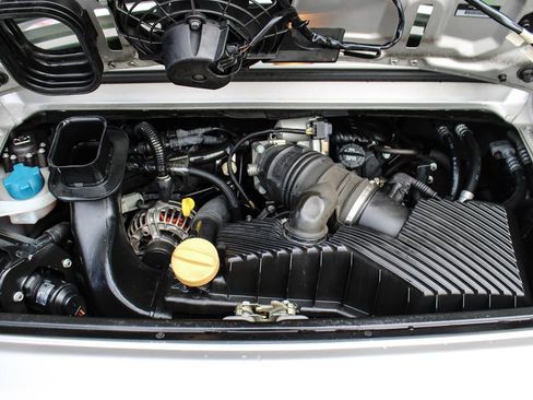 Used 2000 Porsche 911 Carrera 4 AWD/4WD image 33