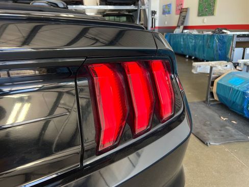 Used 2020 Ford Mustang GT Premium image 39