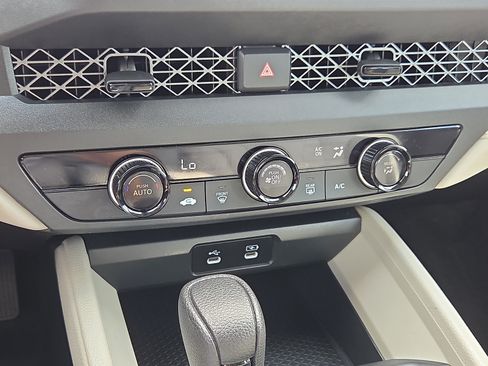 Used 2024 Honda Accord LX image 18