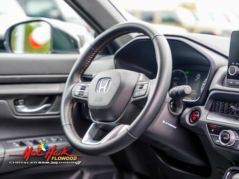 Used 2025 Honda CR-V Sport image 13