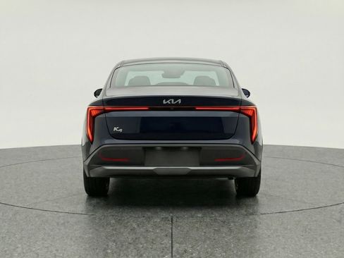 Used 2025 Kia K4 LXS image 7