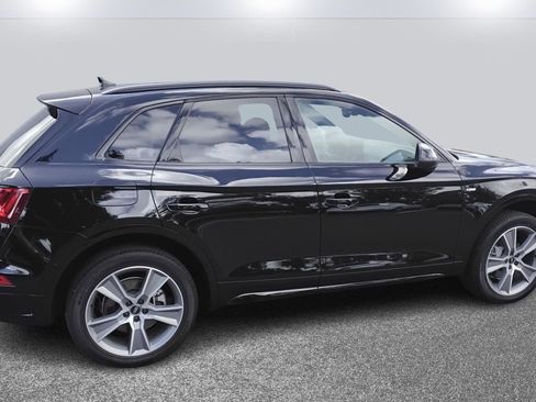 Certified 2025 Audi Q5 2.0T Premium image 4