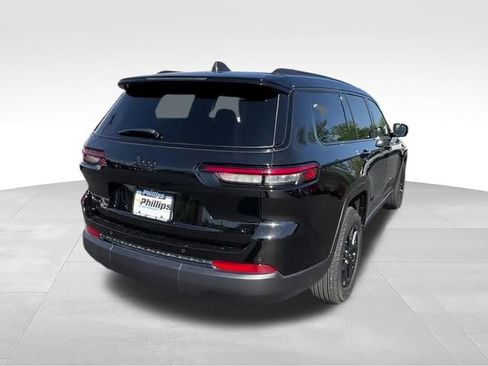 Used 2025 Jeep Grand Cherokee L Altitude AWD/4WD image 6