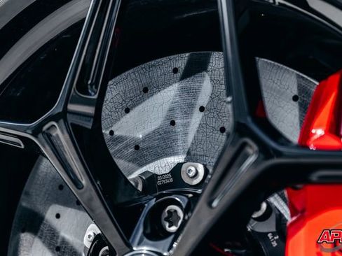 Used 2025 Lamborghini Revuelto image 52