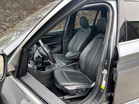 Used 2021 BMW X1 xDrive28i w/ Convenience Package AWD/4WD image 19