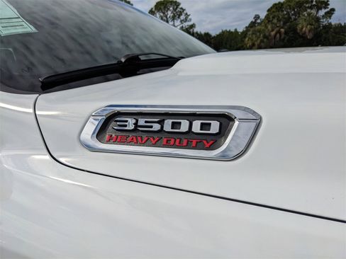 Used 2022 RAM 3500 Laramie image 12