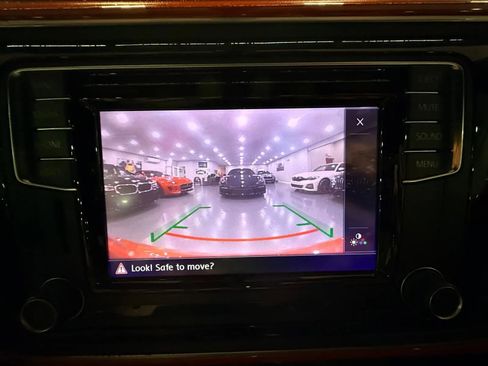 Used 2016 Volkswagen Beetle 1.8T SE image 27