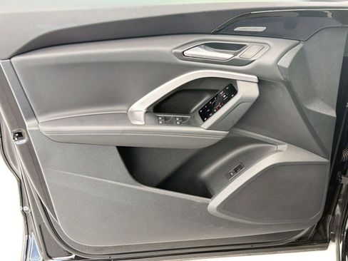 Certified 2025 Audi Q5 Premium Plus w/ Premium Plus AWD/4WD image 13