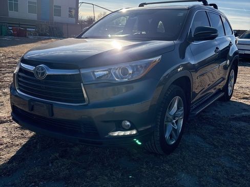 Used 2016 Toyota Highlander Limited Platinum image 1