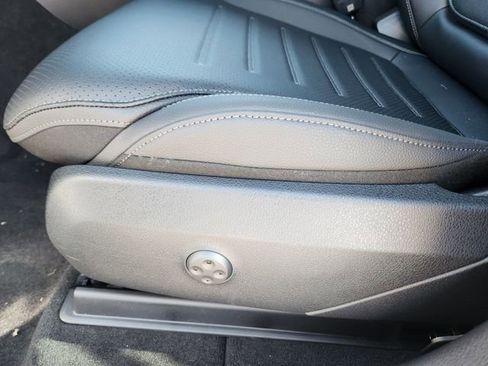 New 2026 Mercedes-Benz GLC 300 4MATIC image 9