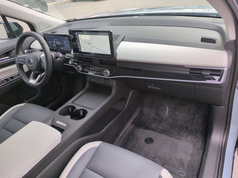 Used 2025 Honda Prologue Touring image 35