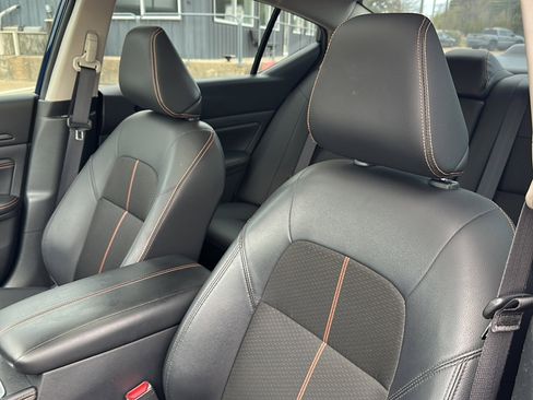 Used 2019 Nissan Altima 2.5 SR w/ SR Premium Package image 14