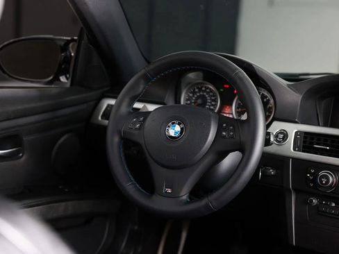 Used 2011 BMW M3 Sedan RWD image 30
