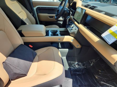 New 2025 Land Rover Defender 130 V8 image 3