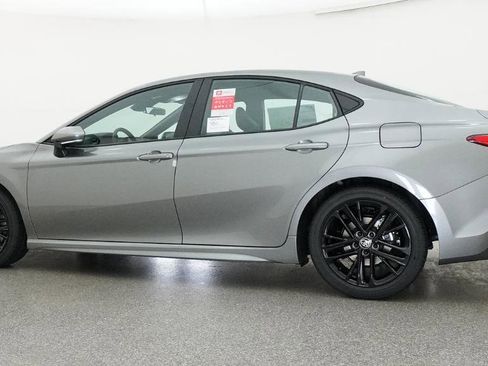 New 2026 Toyota Camry SE image 23