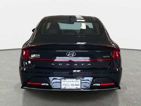 Certified 2023 Hyundai Sonata Limited w/ Cargo Package image 6