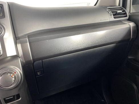 Used 2017 Toyota 4Runner SR5 image 28