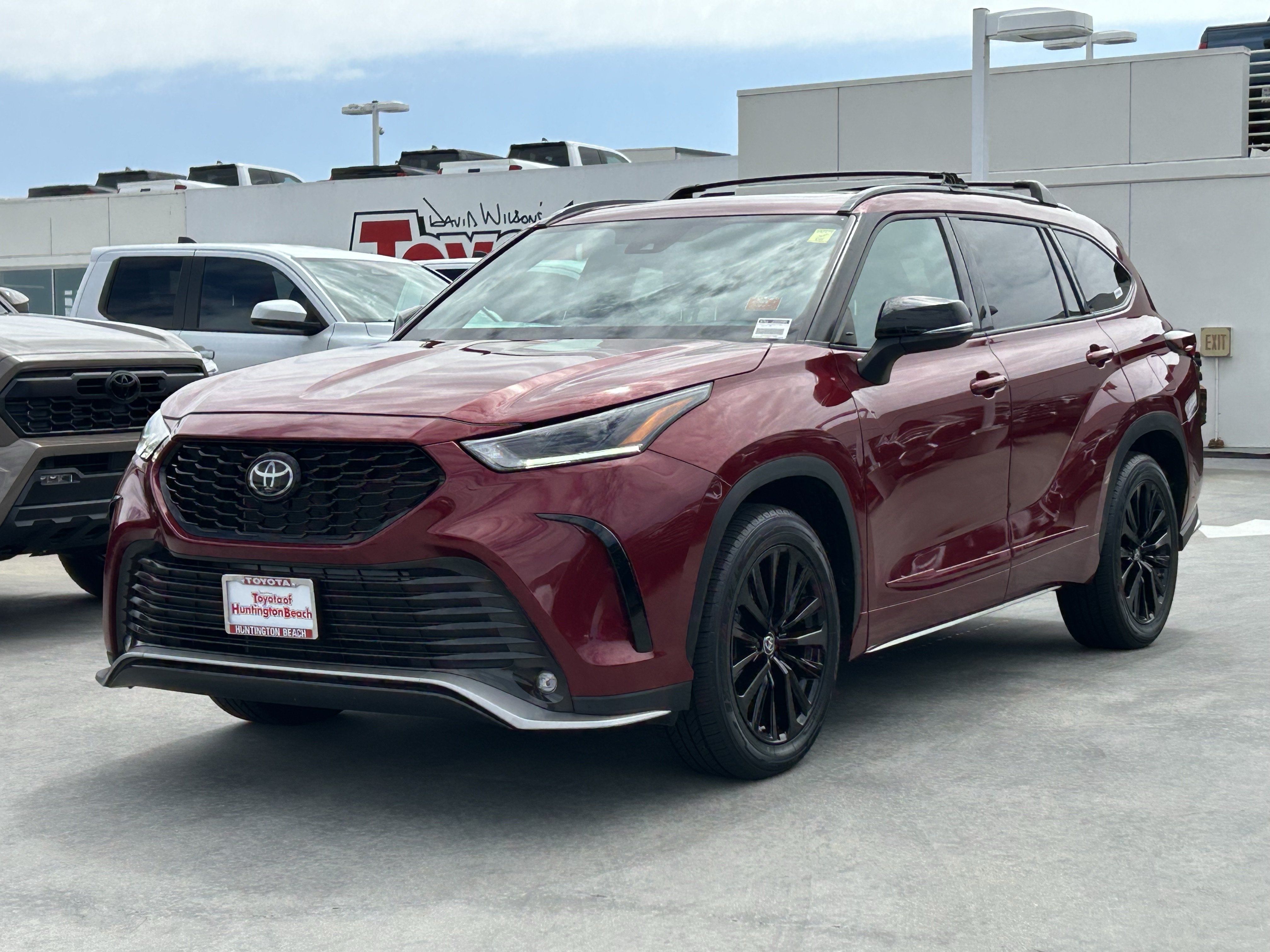 Used 2024 Toyota Highlander XSE AWD/4WD image 6
