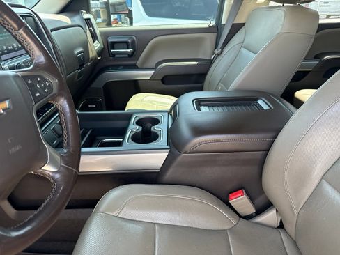 Used 2018 Chevrolet Silverado 2500 LTZ w/ Vortec Plus Package AWD/4WD image 20